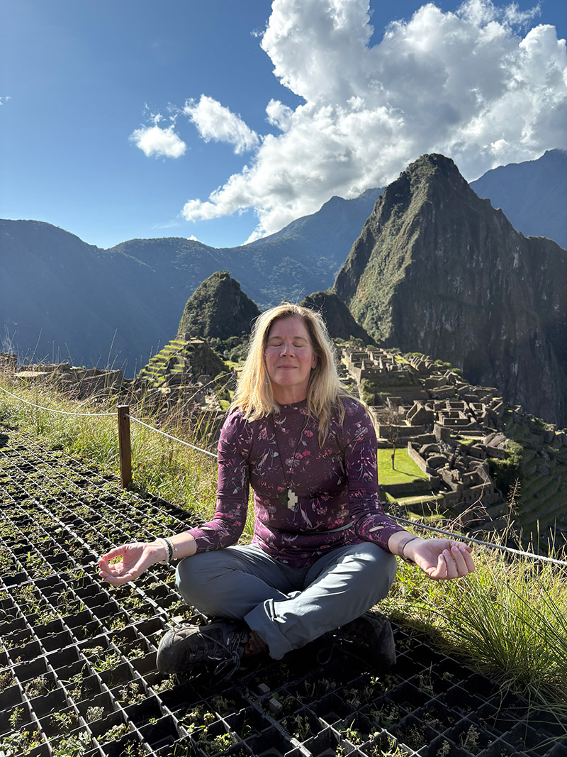 Wendy-Meditating-at-Machu-Picchu
